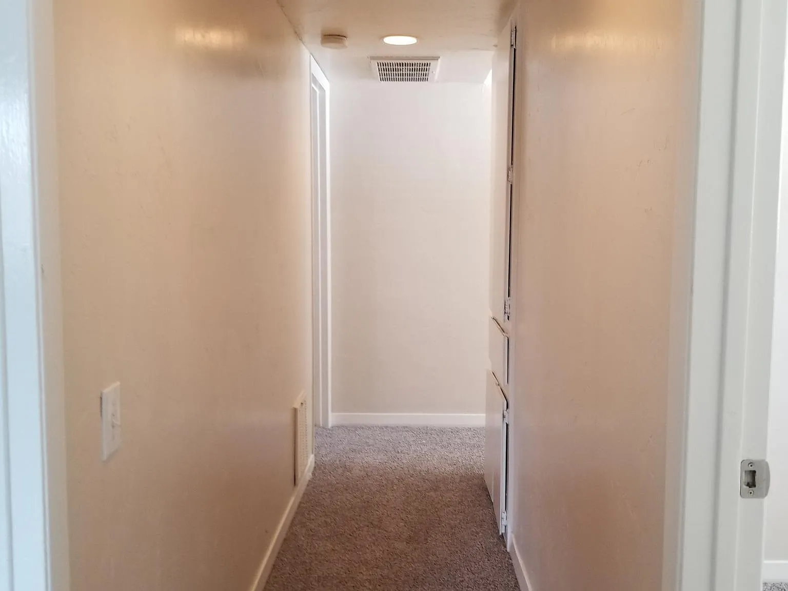 3 bed, 2.5 bath, 1200 sqft, $1,899 — Photo 4
