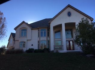 9739 Sunset Cir, Lenexa, KS 66220