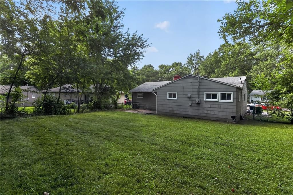 11403 Winchester Ave, Kansas City, MO - View 6