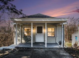 29 Veterans Dr, Highland Heights, KY 41076