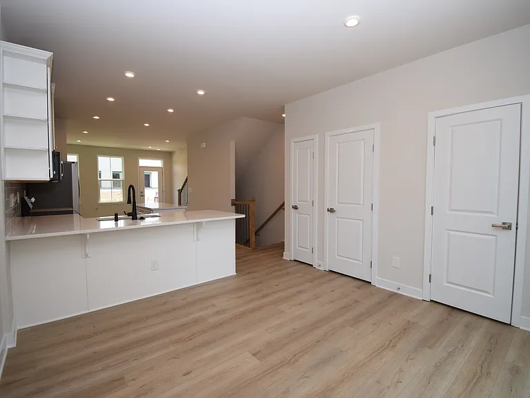 4810 Chastain Ave — Photo 12