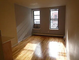 Rented by DSA Realty Midtown West