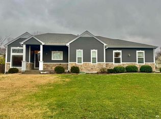 2635 Knollbrook Ct, Lawrence, KS 66046