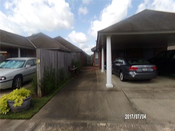 3rd image of 8717 Hallwood Dr