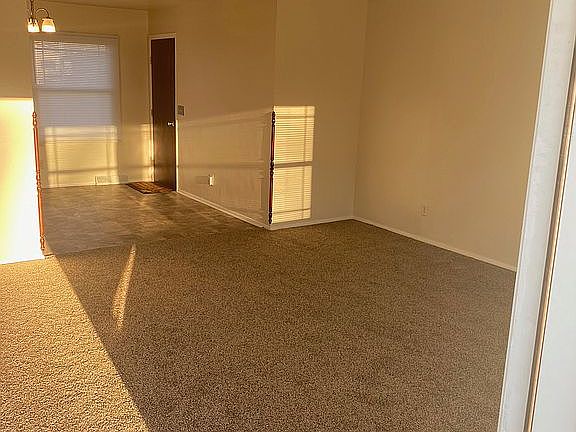 5th image of 2204 Lucille St