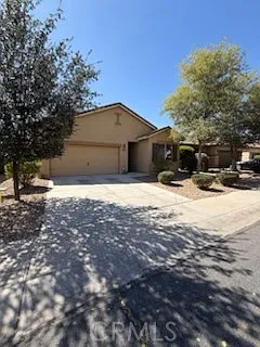 3 bed, 1484 sqft, $1,700 — Photo 1