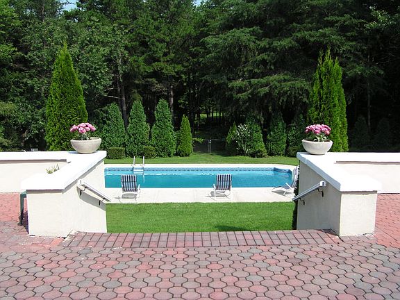 Inviting Pool and Country Club Yard!