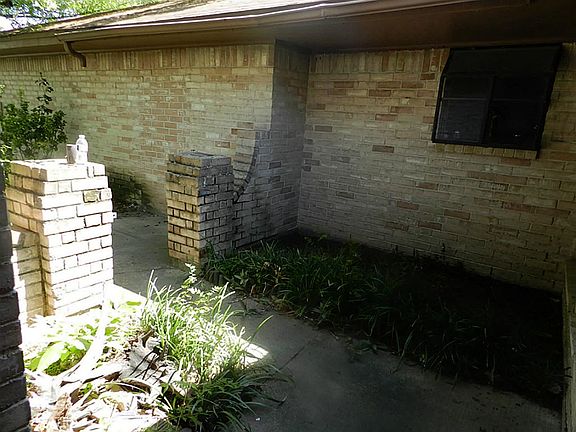 Another view of the Courtyard!