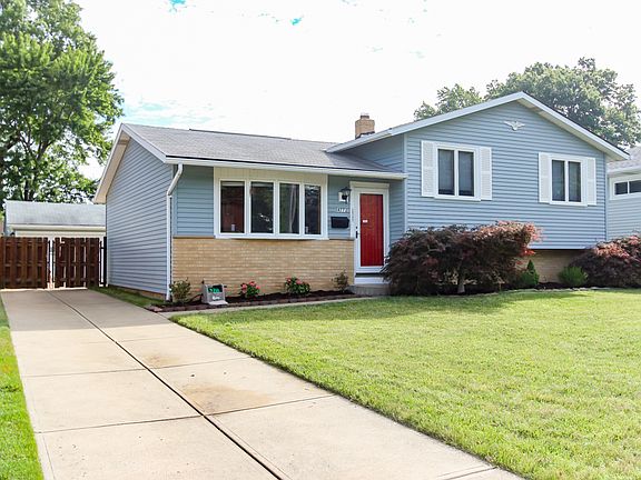 3rd image of 14772 Caryn Dr