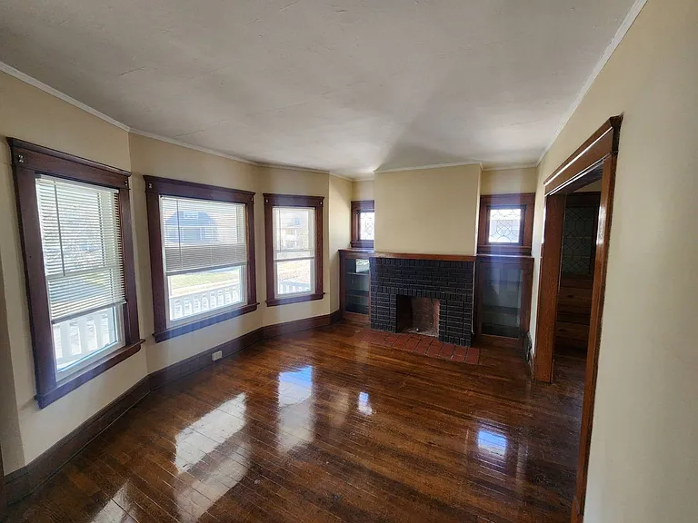 1313 Marlowe Ave — Photo 4