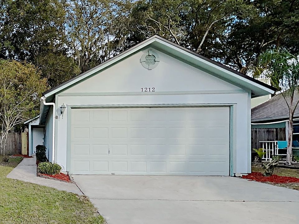 1st image of 1212 Cove Landing Dr