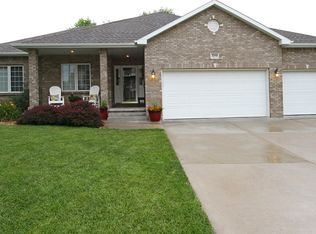 3340 Crestridge Rd, Lincoln, NE 68506