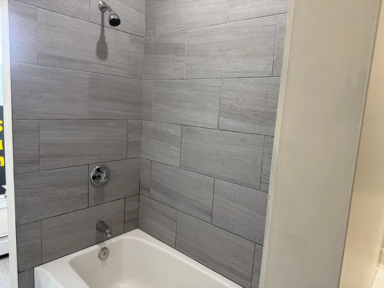 986 Smith St — Photo 14