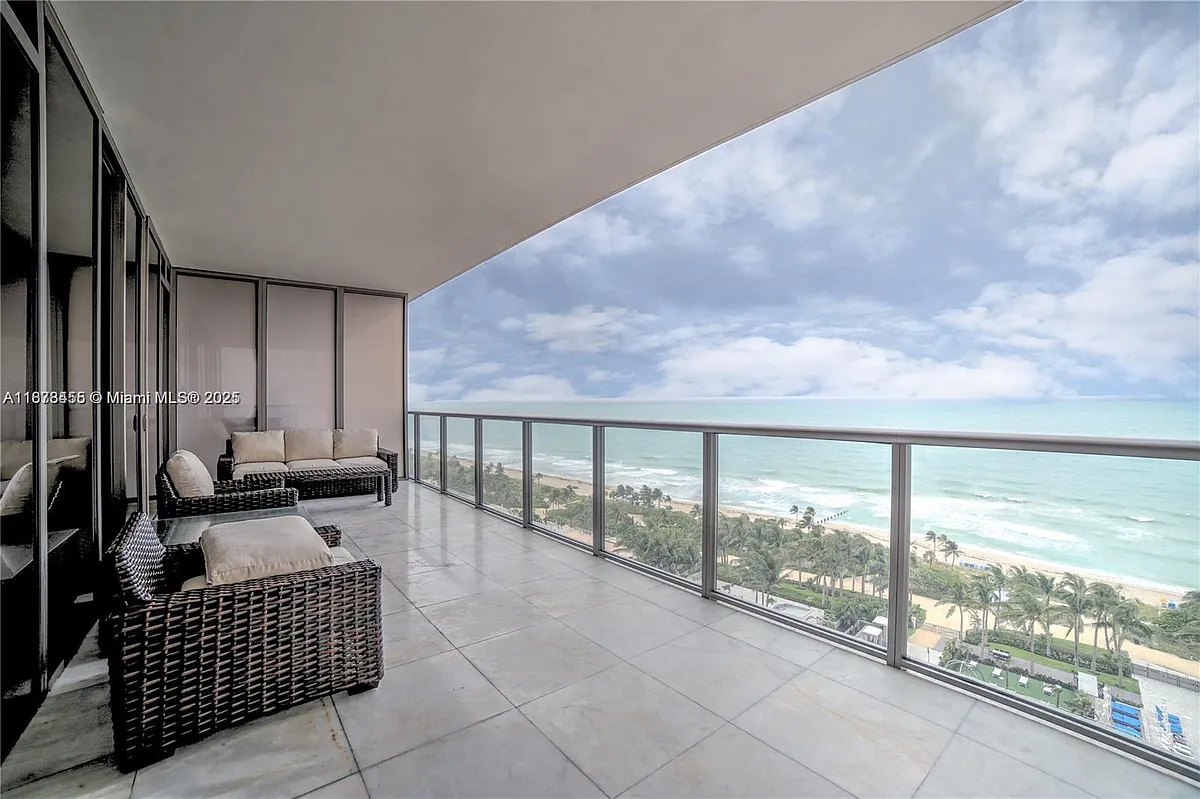 Building Photo - 9705 Collins Ave #1204N