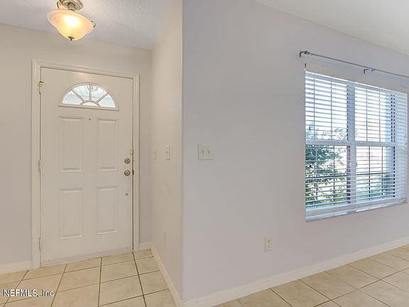 5th image of 26 PINE GROVE Drive