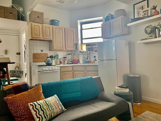 Rented by J Misrahi Realty Corp | media 6