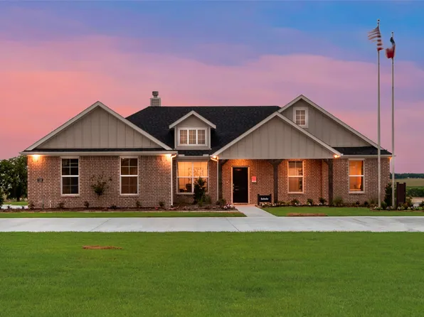 126 Range Ln, Decatur, TX 76234