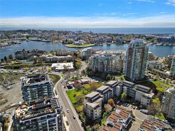 455 Sitkum Rd #108, Victoria, BC V9A 7N9