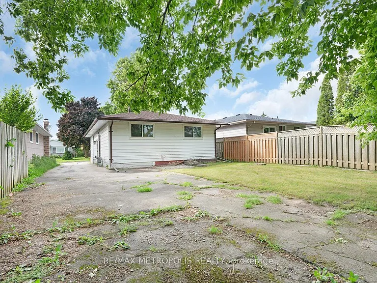 23 Silver Aspen Cres #MAIN — Photo 37