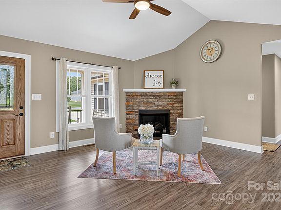 5th image of 3645 Kimber Ln
