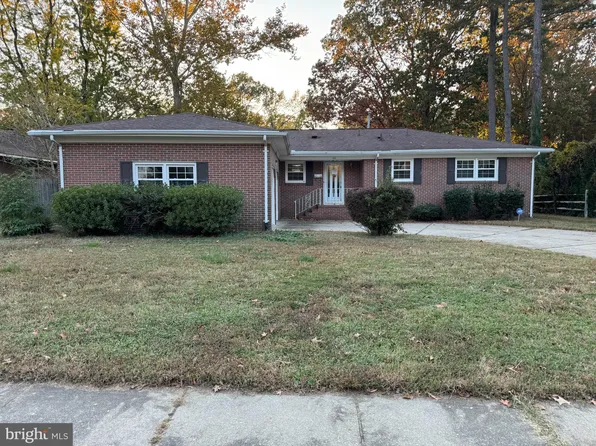 107 Seminary Rdg, Hampton, VA 23669