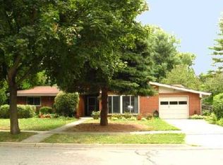 1524 Cahill Dr, East Lansing, MI 48823