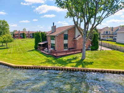 2226 Bowles St, Fenton, MI, 48430