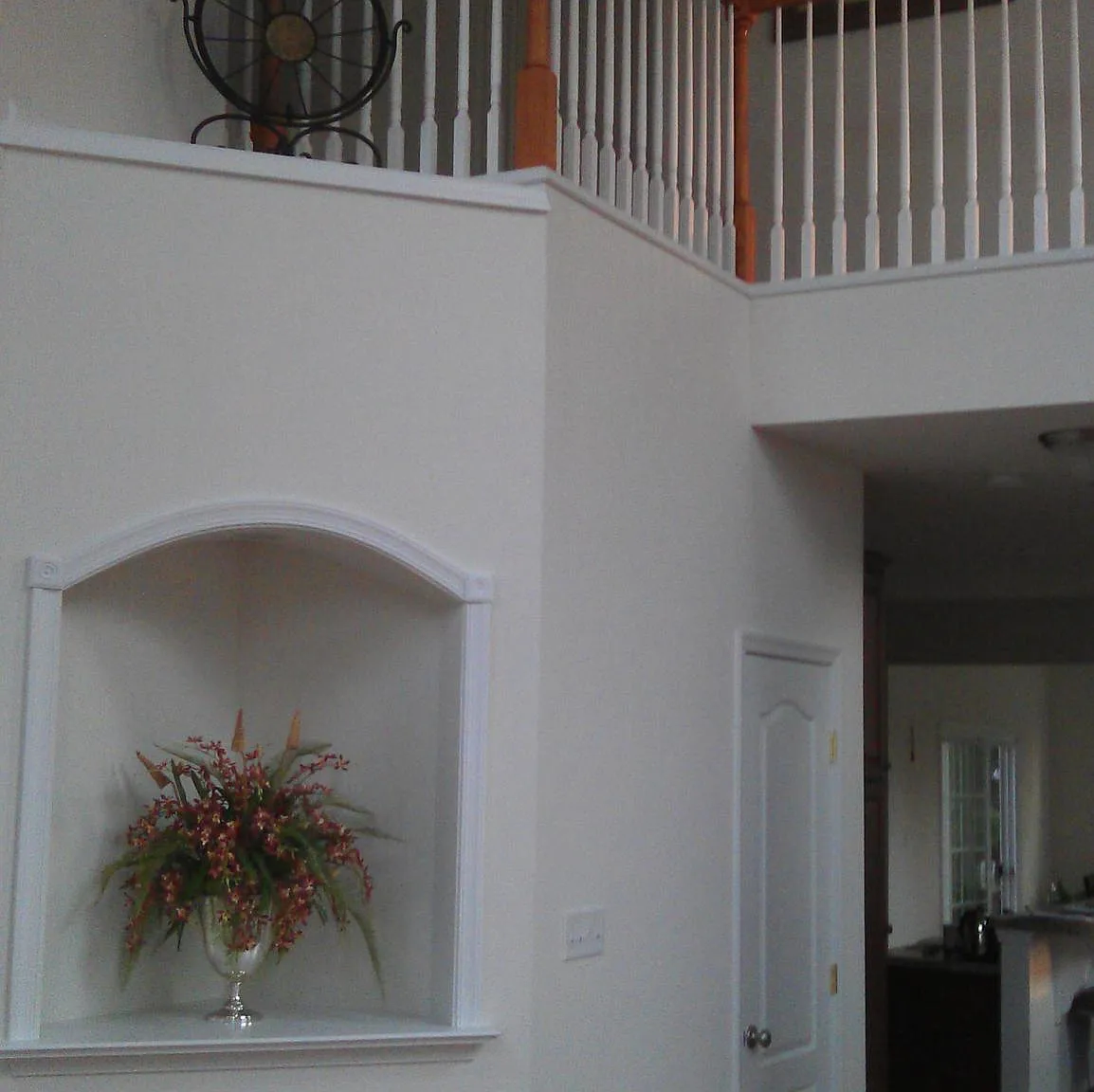 314 Topaz Cir — Photo 2