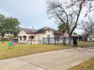 9824 Fulton St, Houston, TX 77076