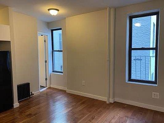 4th image of 1571 Lexington Ave #11A