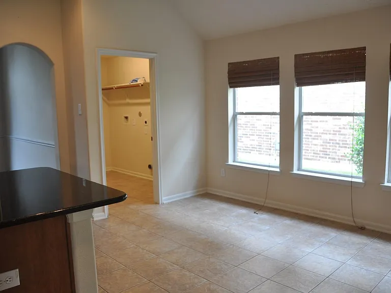 12814 Quail Creek Dr — Photo 14