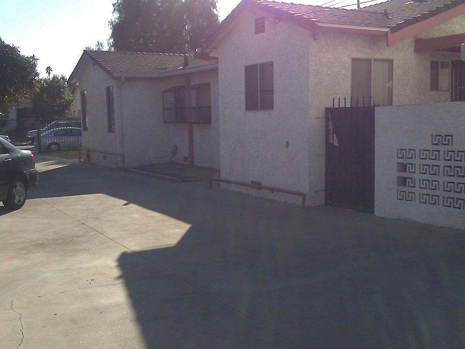 1st image of 933 W 65th St