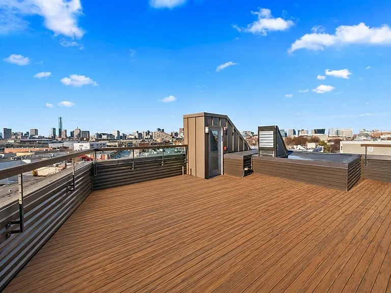 99 D St #PENTHOUSE — Photo 25