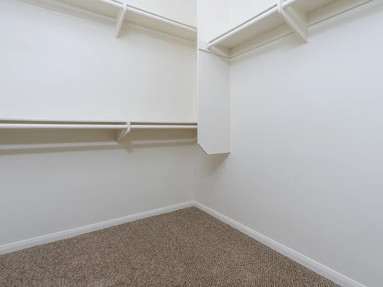 College Park Apartments — Photo 56