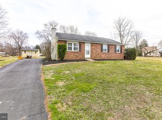 102 Waterway Rd, Oxford, PA 19363