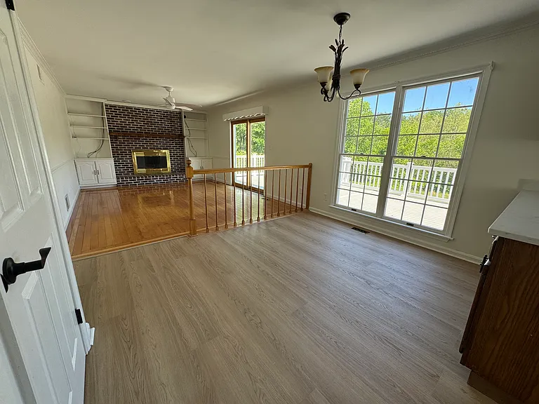 2335 Elderberry Ln — Photo 8