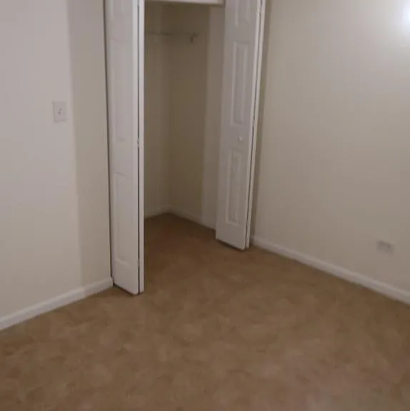 1260 N Greenview Ave #1R — Photo 15