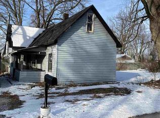 1007 N Elm St, Fairmount, IN 46928