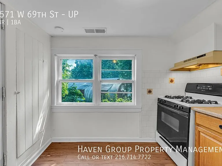 3571 W 69th St #UP — Photo 6