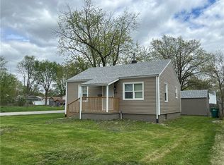 576 N Moffet Ave, Decatur, IL 62522