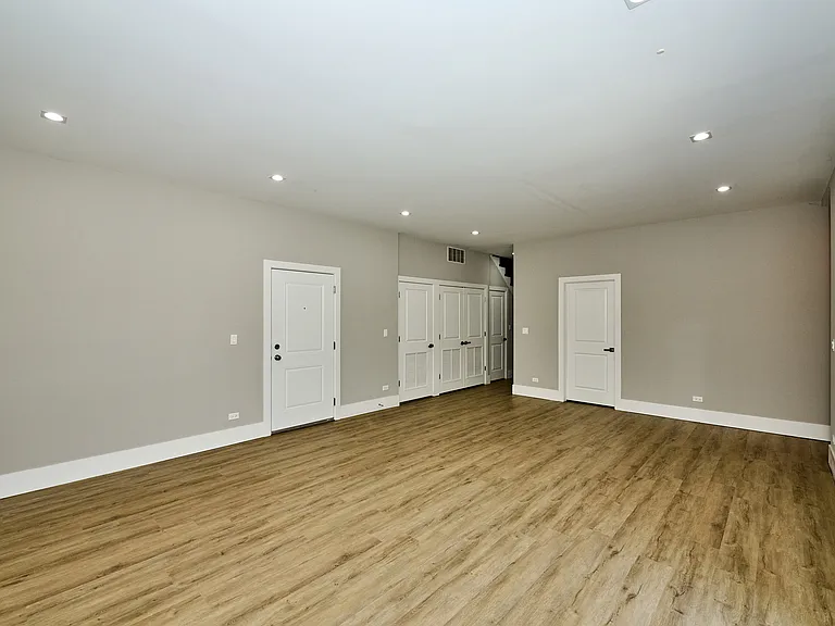 1752 W 18th Pl #1S — Photo 10