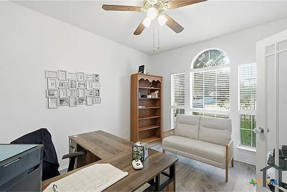 1410 Katie Lynch Dr — Photo 3