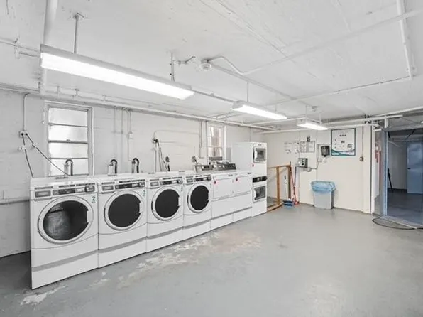 67 West 48th Street image 12 of 13