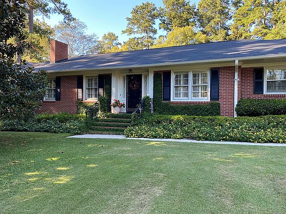 2nd image of 2855 Sheffield Rd