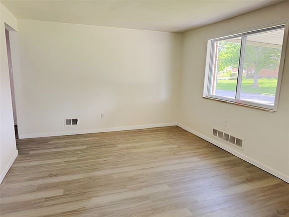 4th image of 279 Olympic Rd