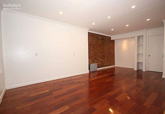 3rd image of 408 E 119th St APT 1