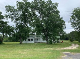 8715 Blackshear Hwy SE, Baxley, GA 31513