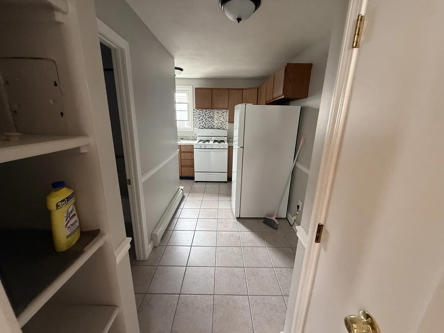1 bed, 750 sqft, $1,800 — Photo 2