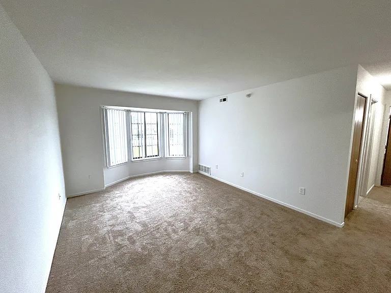 Thornridge Apartments — Photo 56