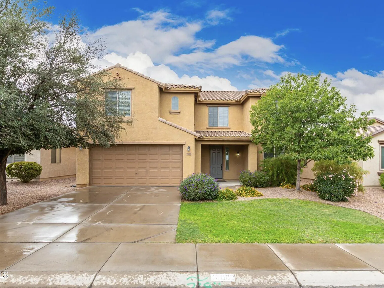 4 bed, 3.0 bath, 3293 sqft, $2,875 — Photo 1
